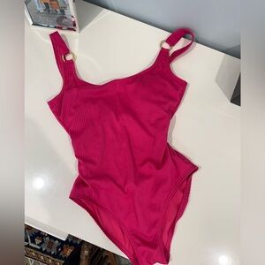 MICHAEL Michael Kors Vibrant Fuchsia One-Piece size 6 ribbed